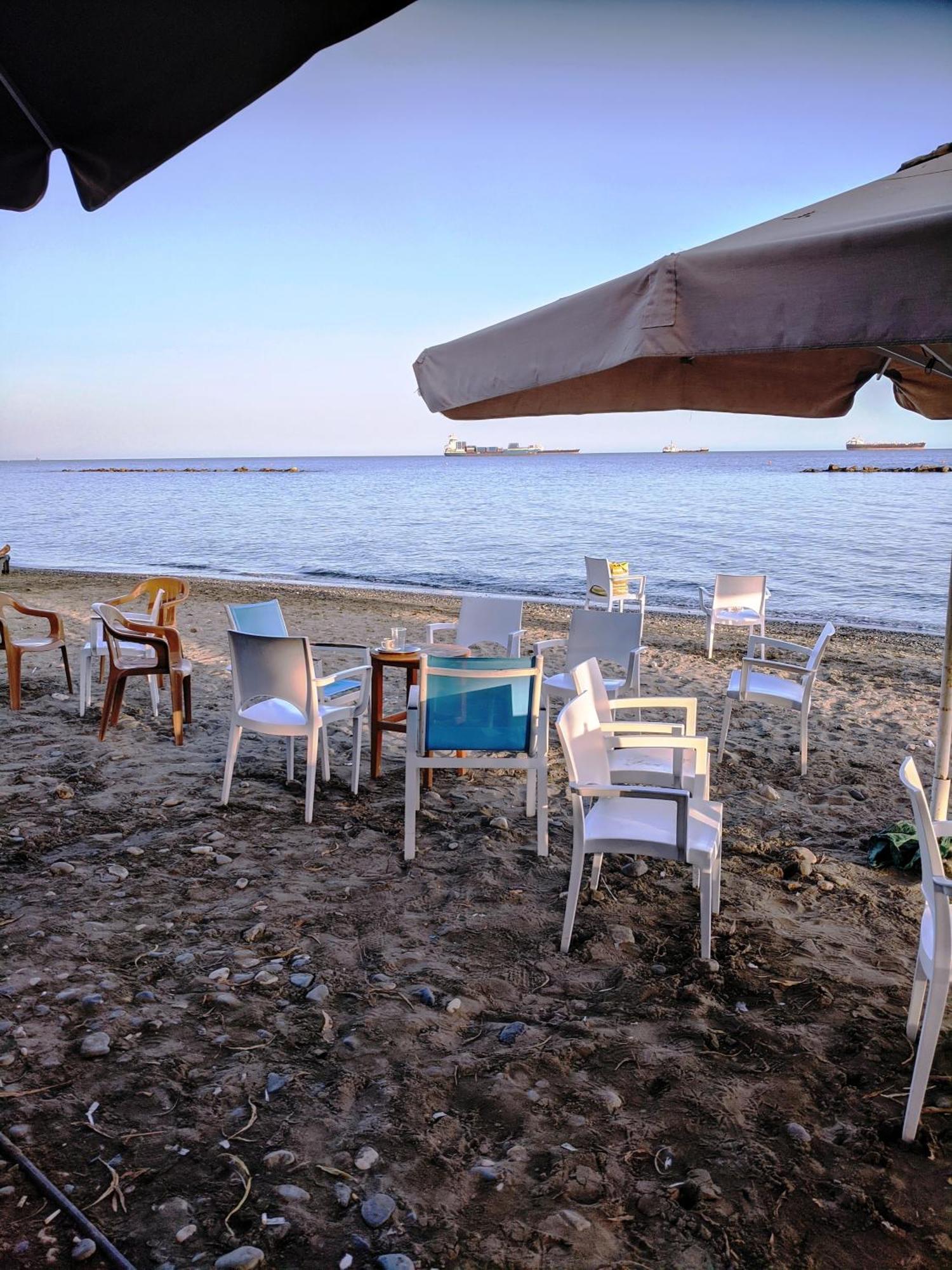 Fantastic 1 Bed Apartment By The Sea Opposite 4 Seasons Limassol Exteriör bild