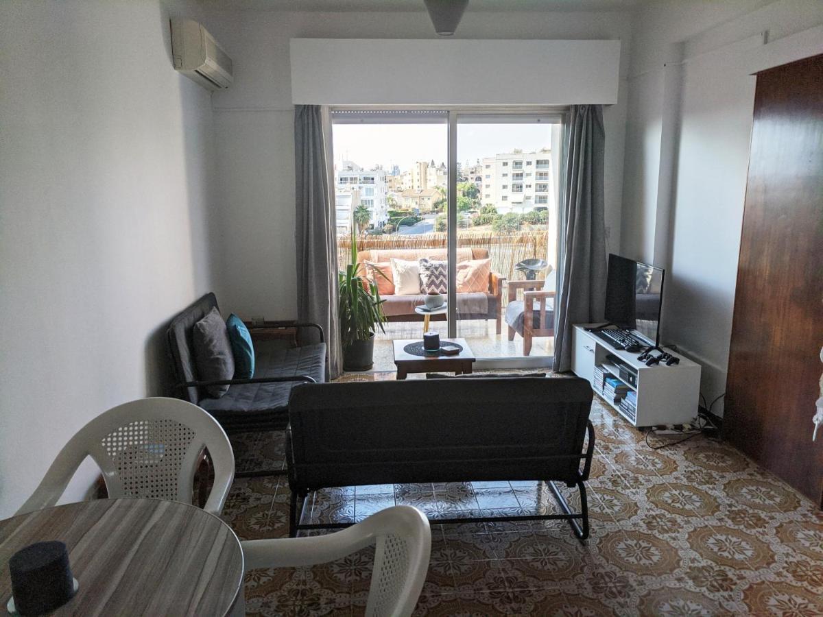 Fantastic 1 Bed Apartment By The Sea Opposite 4 Seasons Limassol Exteriör bild