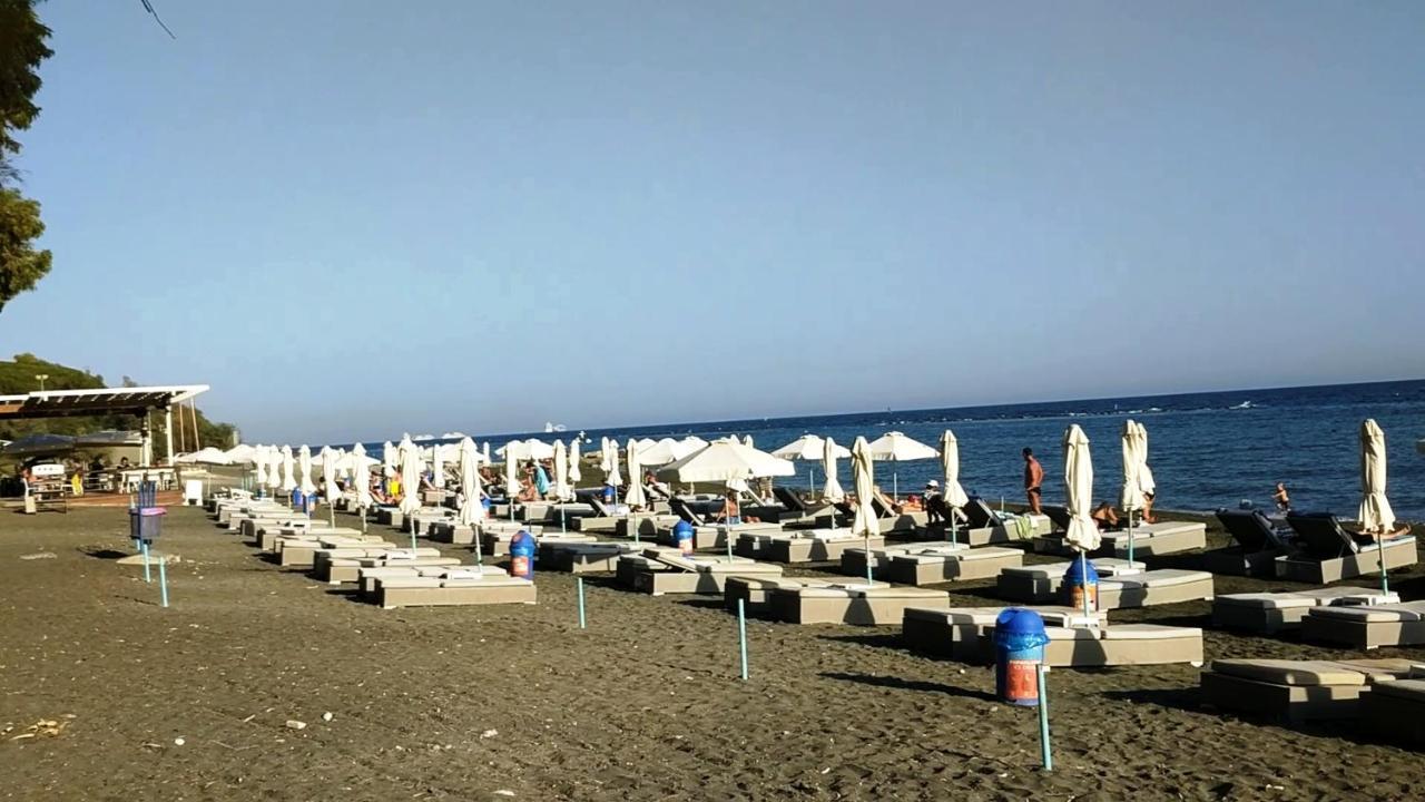 Fantastic 1 Bed Apartment By The Sea Opposite 4 Seasons Limassol Exteriör bild