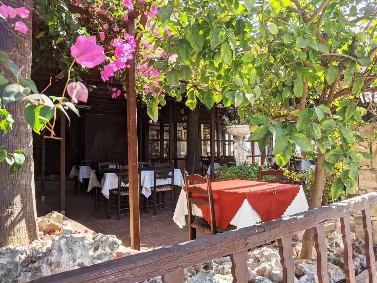 Fantastic 1 Bed Apartment By The Sea Opposite 4 Seasons Limassol Exteriör bild