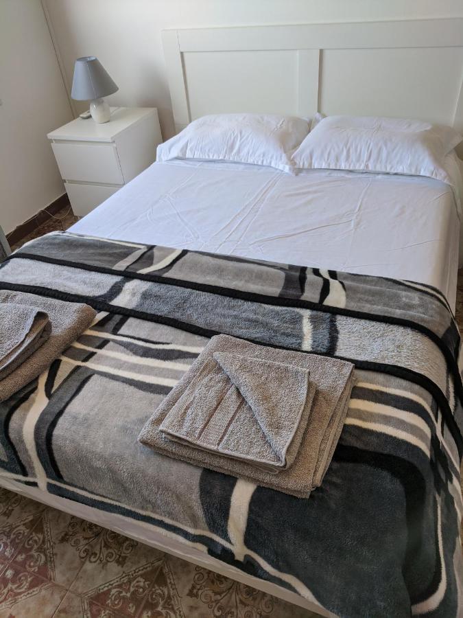 Fantastic 1 Bed Apartment By The Sea Opposite 4 Seasons Limassol Exteriör bild